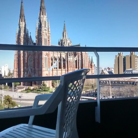 Departamento Plaza Moreno Con Balcon 라플라타 외부 사진