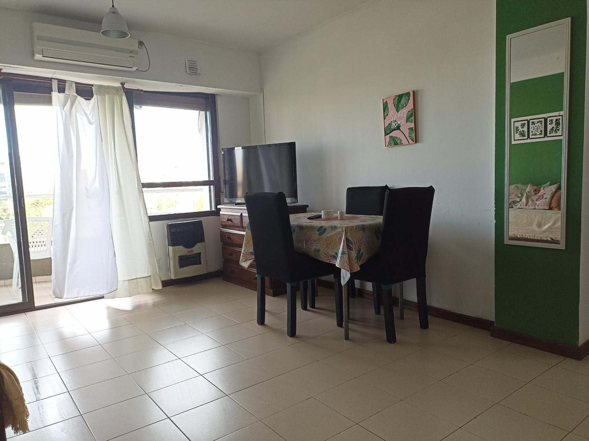 Departamento Plaza Moreno Con Balcon 라플라타 외부 사진
